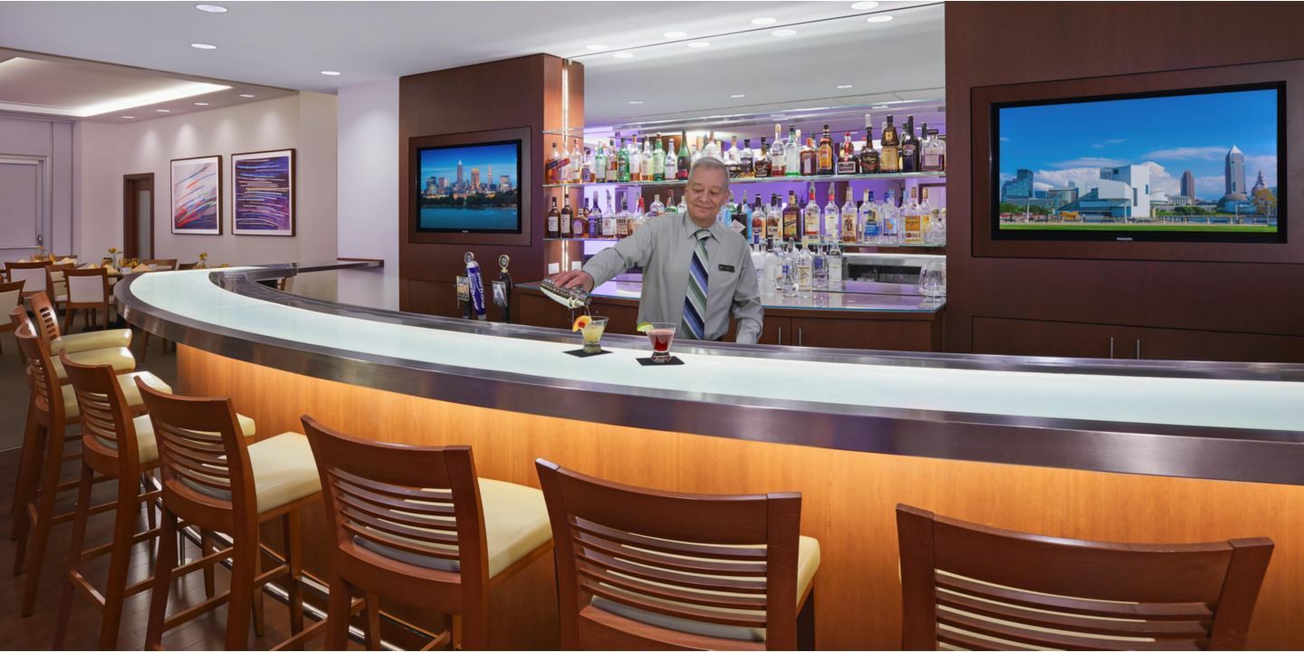 Intercontinental Suites Hotel Cleveland By Ihg Exterior photo
